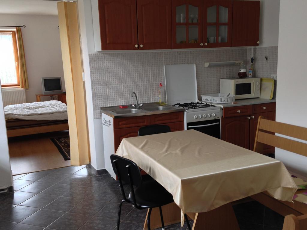 Petra Apartmanok Велем Стая снимка