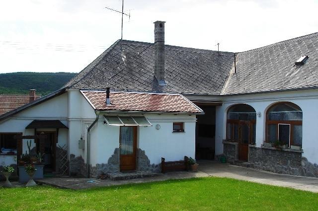 Petra Apartmanok Велем Екстериор снимка